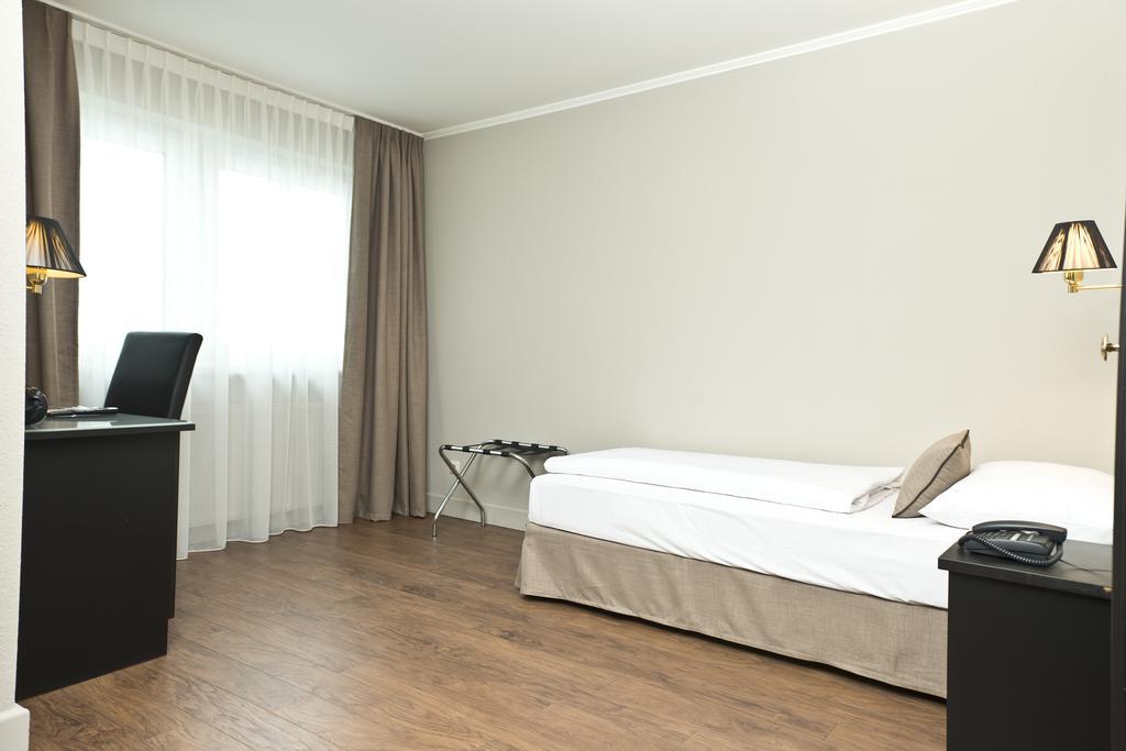 Hotel Munich North Neufahrn bei Freising Habitación foto